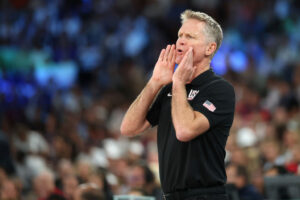 Steve Kerr vislumbra un recibimiento hostil en Boston