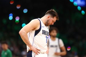 Alarma Doncic a tres semanas del estreno