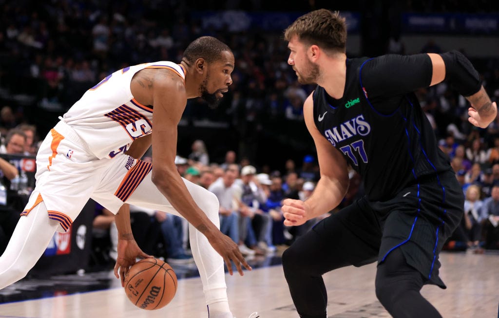 Duelo entre Kevin Durant y Luka Doncic