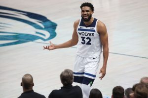 Towns hizo su debut con los Knicks