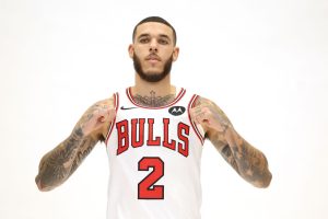 Lonzo Ball espera estar listo para el primer partido de liga regular