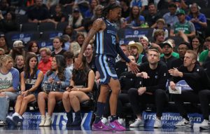 Ja Morant cae otra vez lesionado