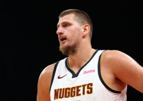 Problemas en Denver: un gran Jokic y el agua al cuello