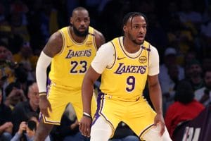 LeBron James y su hijo Bronny compartieron pista ante Phoenix Suns