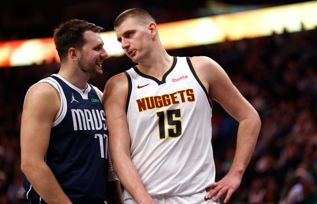 Luka Doncic y Nikola Jokic, durante un partido de la temporada 2023-24