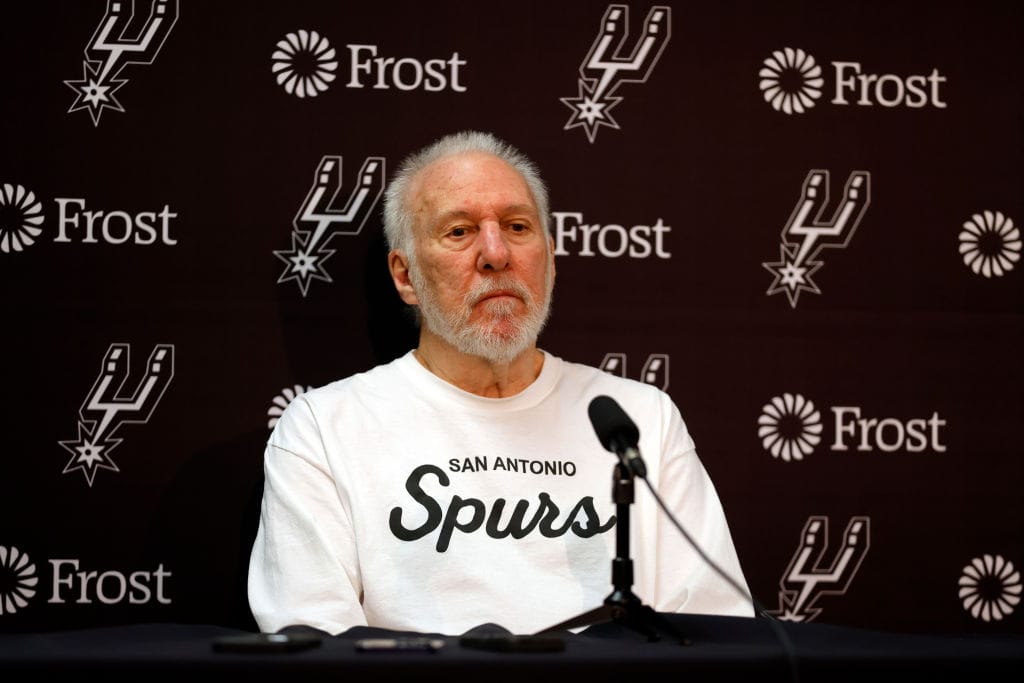 Gregg Popovich durante una rueda de prensa