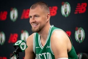 Kristaps Porzingis durante el Media Day