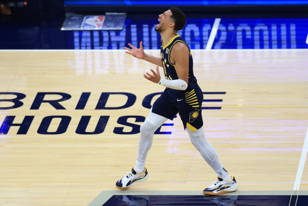 Tyrese Haliburton se desespera durante un Pacers vs. Celtics