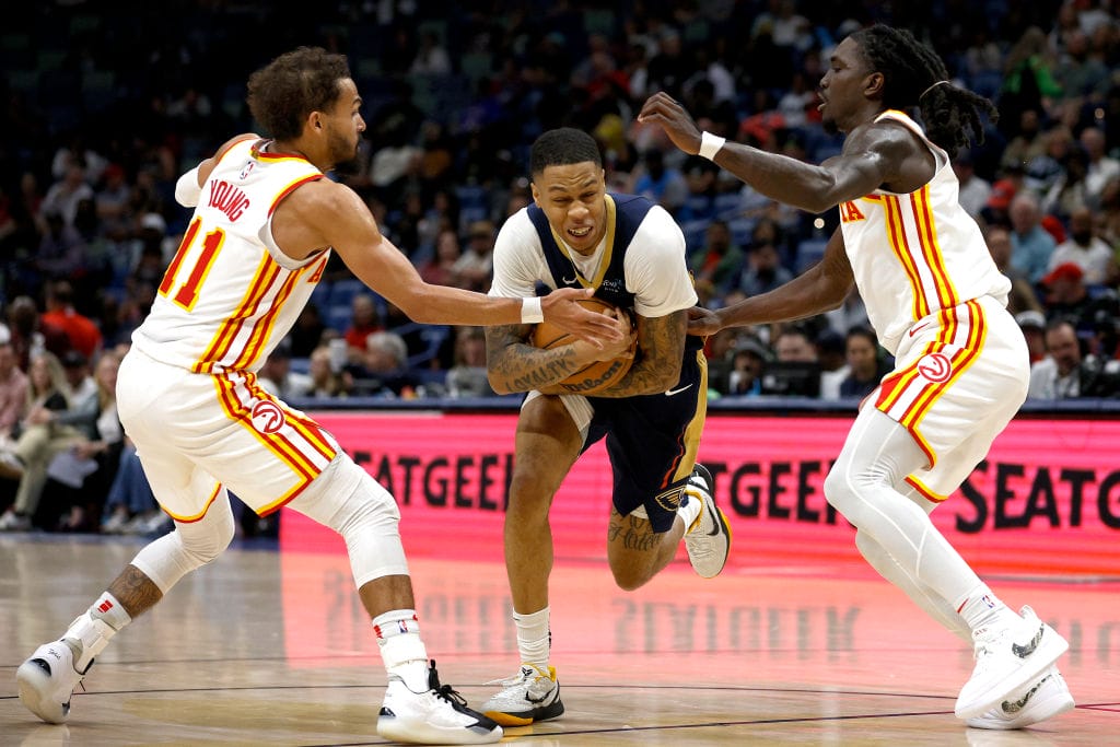Jordan Hawkins durante un partido