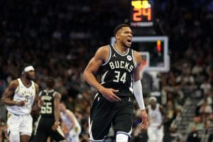 Un intratable Giannis Antetokounmpo despierta a los Bucks