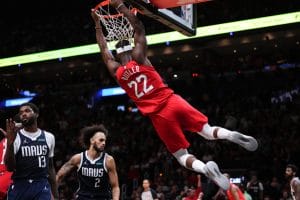 Jimmy Butler activa el modo playoffs ante Dallas