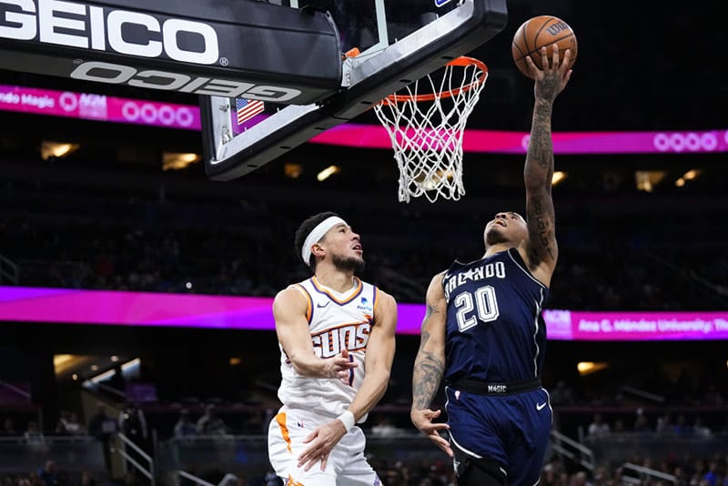 Fultz anota sobre Booker