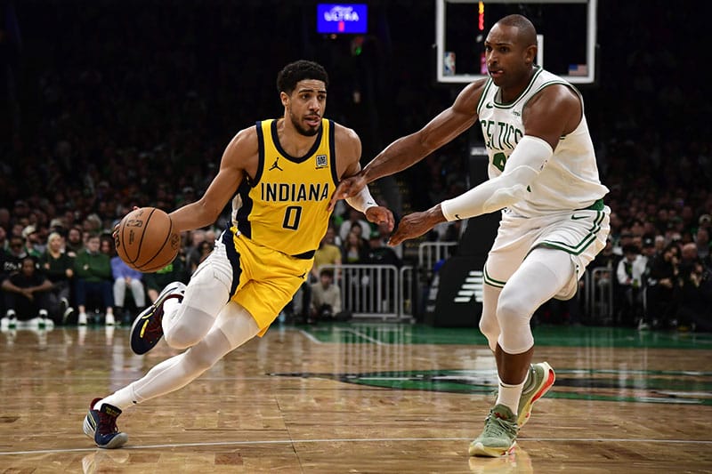 Haliburton ataca la defensa de Horford