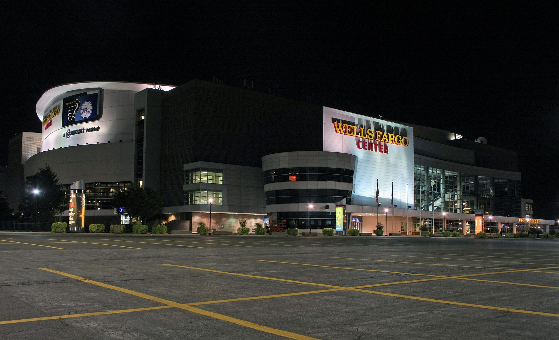 Exterior del Wells Fargo Center