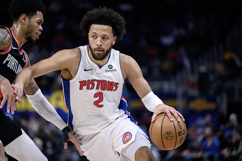 Cunningham ataca la defensa de Simons