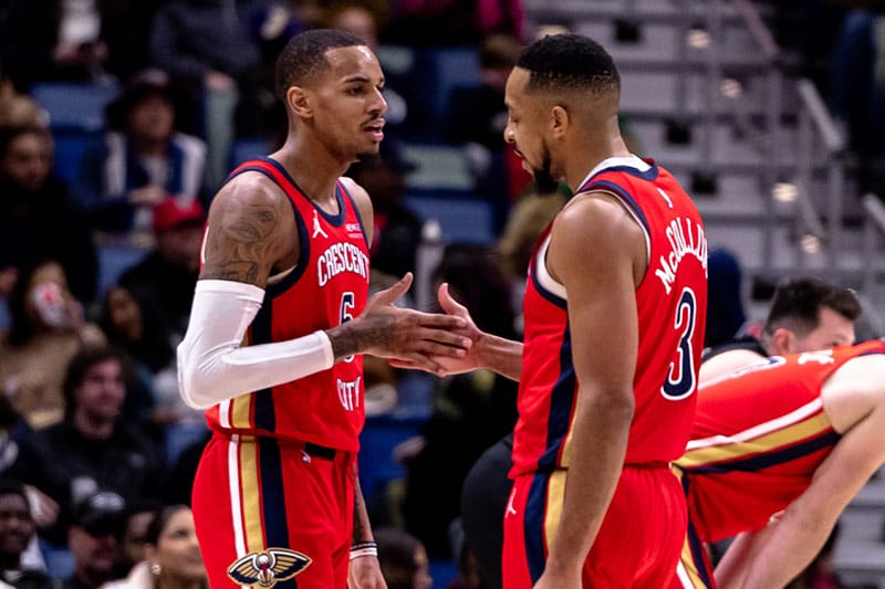 McCollum y Murray celebran una acción