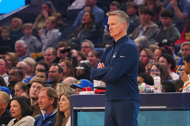 Steve Kerr en el banquillo