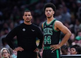 Joe Mazzulla da indicaciones a Jaden Sullinger
