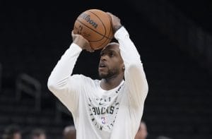 Khris Middleton podría acabar en Washington por Kyle Kuzma