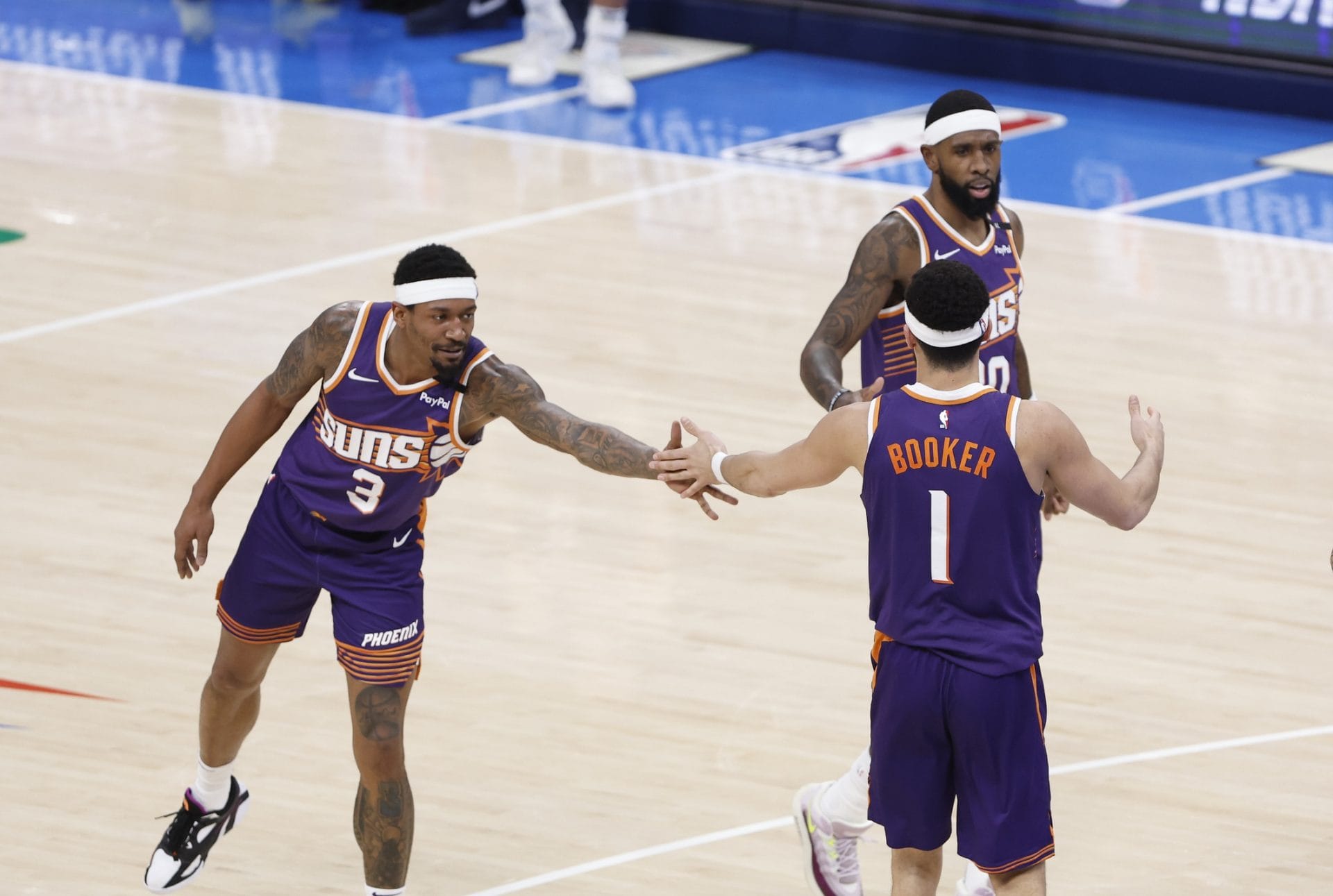 VÍDEO: Los triples de Booker y Beal salvan a los Suns