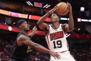 Los Warriors están 3-1 con Jimmy Butler