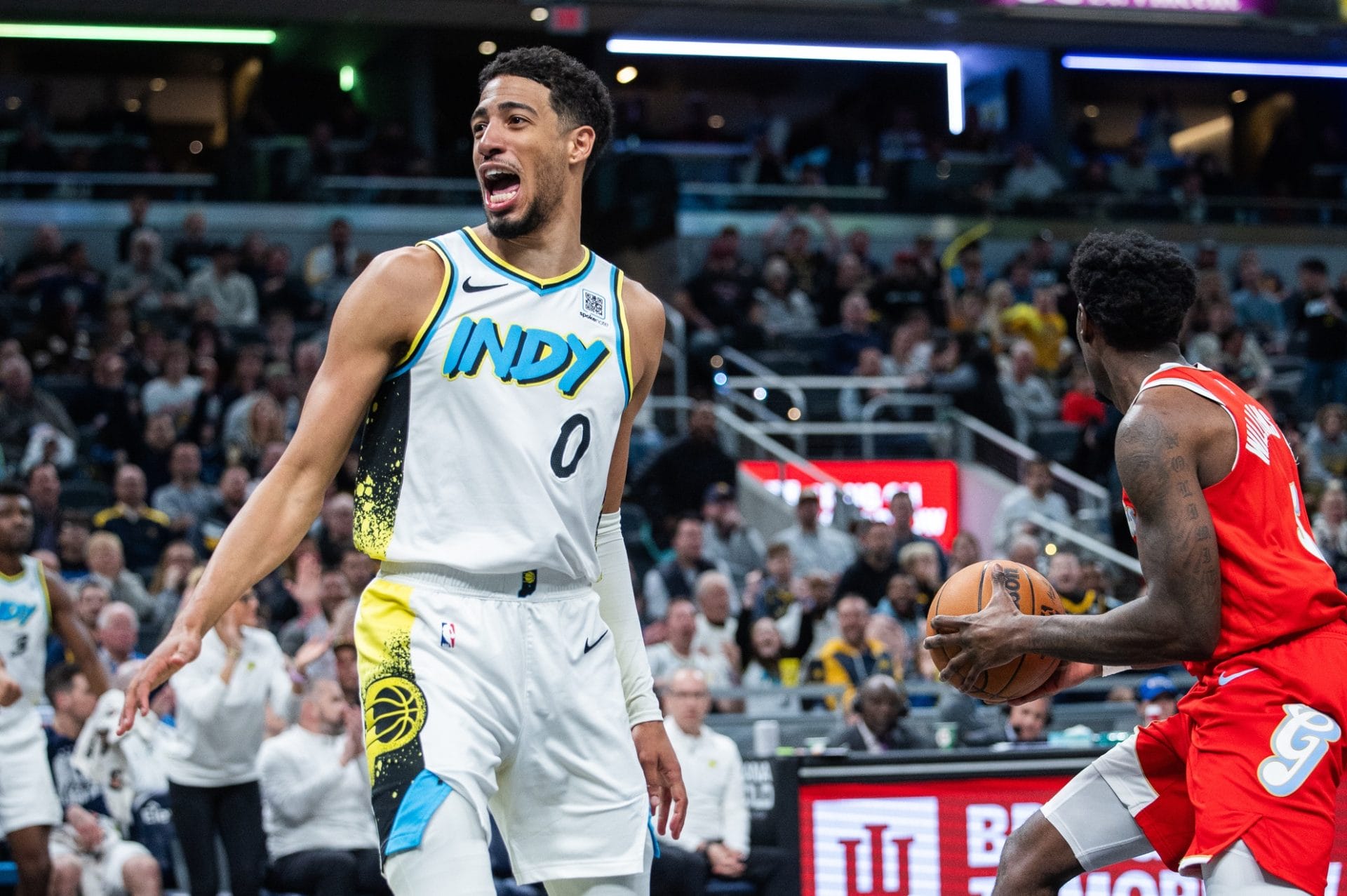Tyrese Haliburton feliz ante los Grizzlies