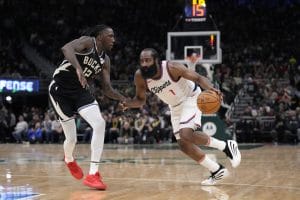 VÍDEO: James Harden alcanza los 27.000 puntos