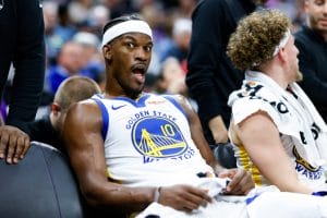 Jimmy Butler feliz en los Warriors
