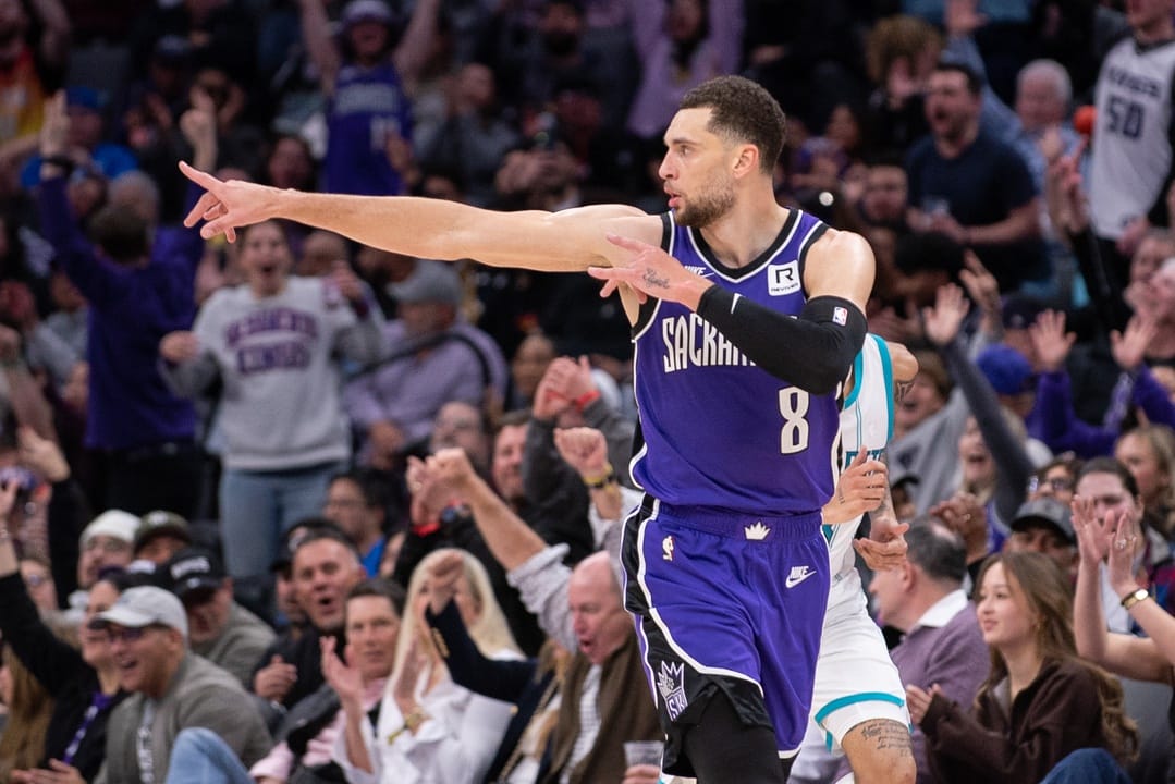 Exhibicion de LaVine ante los Hornets