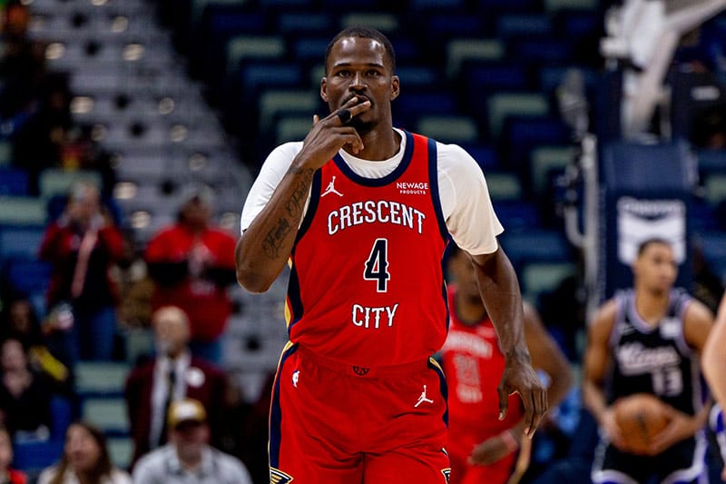 Javonte Green celebra un triple