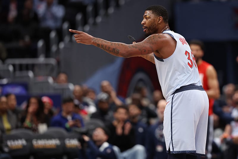 Marcus Smart con la camiseta de los Wizards