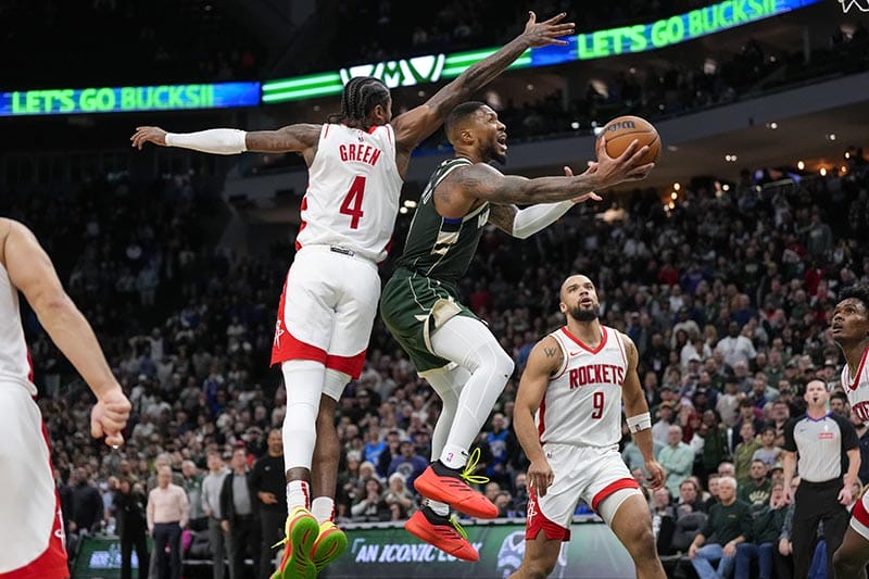 Lillard anota la canasta ganadora en el último Rockets vs Bucks