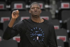 Mo Bamba calienta con los Clippers