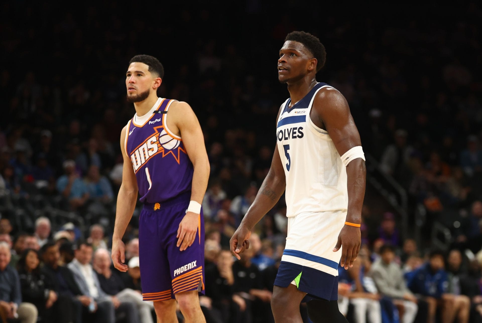 Devin Booker y Anthony Edwards, en un Suns vs Timberwolves