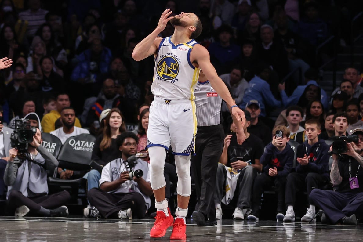 Stephen Curry planta su bandera en el Barclays Center