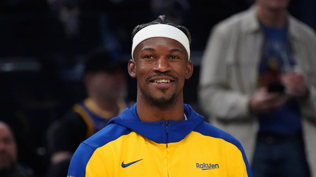 Jimmy Butler se muestra sonriente