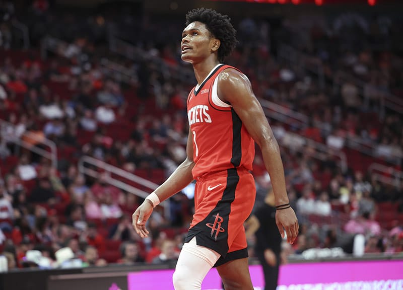 Amen Thompson abandona la pista