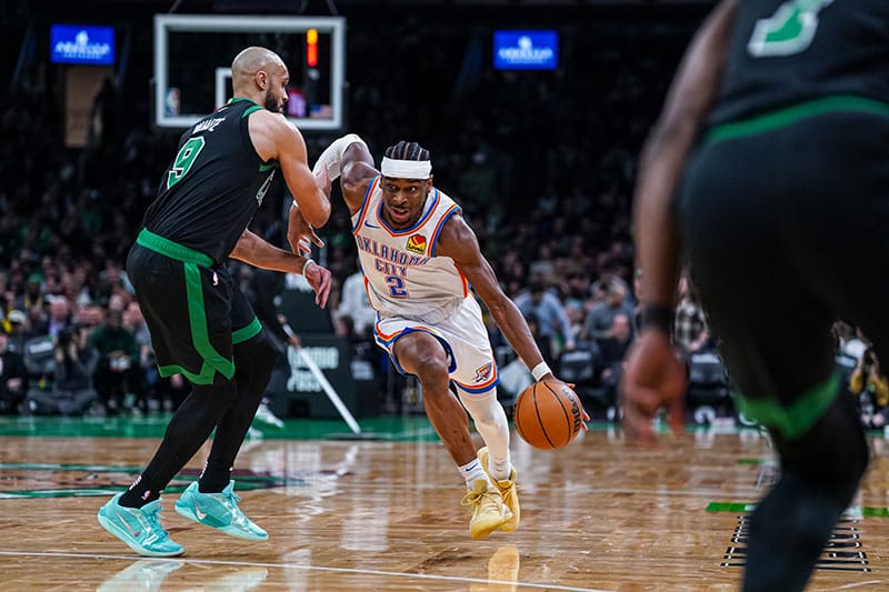 Shai inicia el ataque de los Thunder