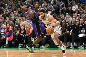 Boston echa el freno a los Lakers