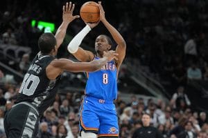 Jalen Williams lanza a canasta