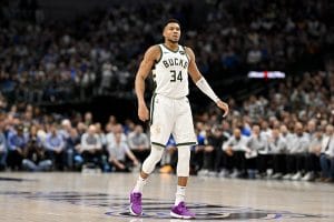 Giannis en el último Mavericks vs. Bucks