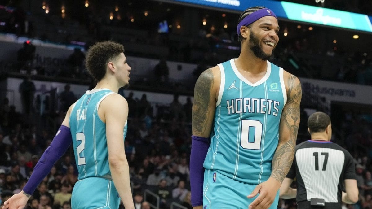LaMelo Ball y Miles Bridges, jugadores de los Charlotte Hornets