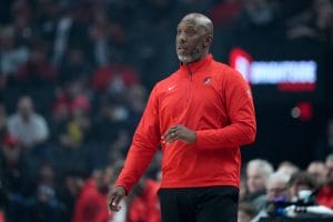 Chauncey Billups renueva con los Blazers