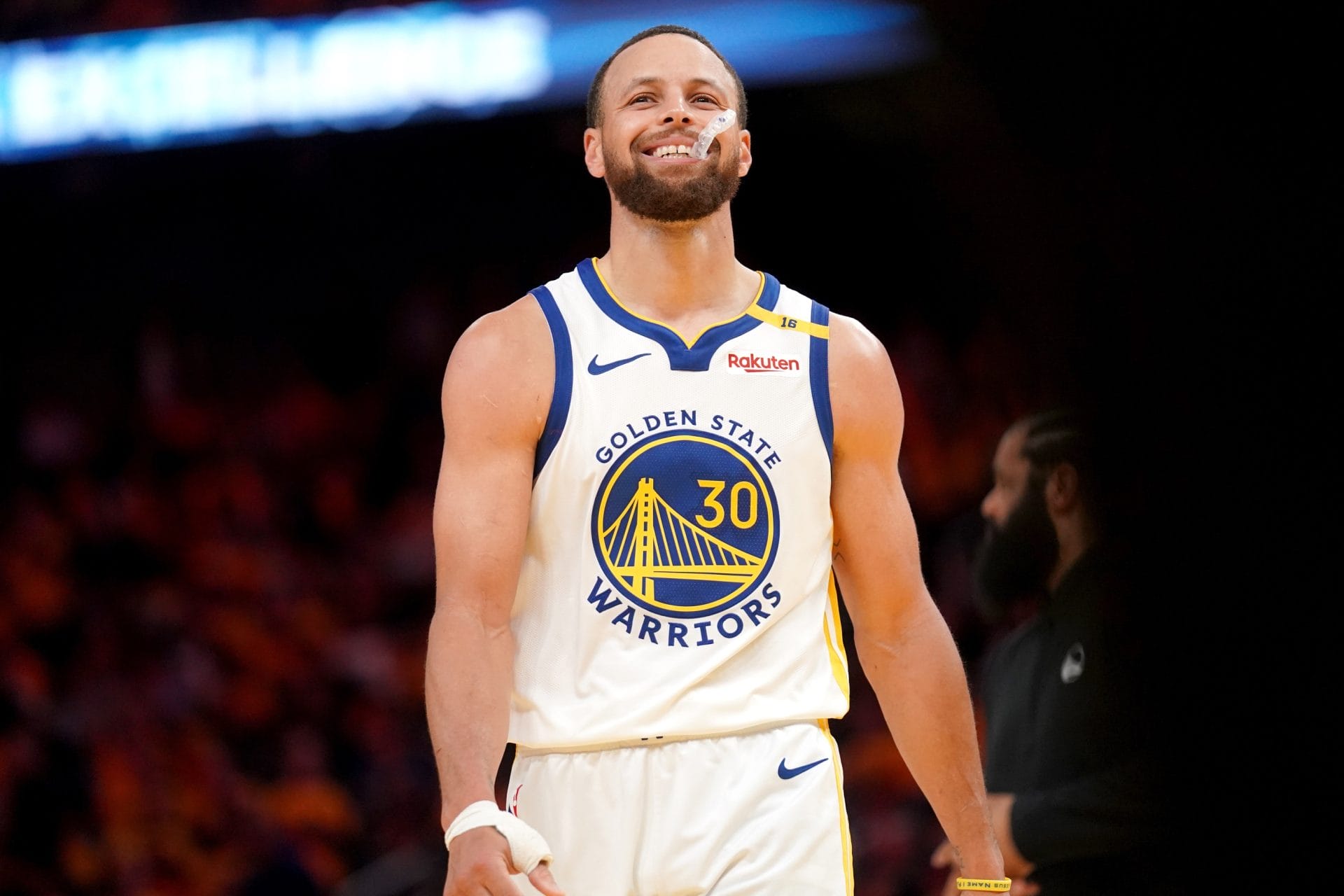 Stephen-Curry-rey-de-los-playoffs