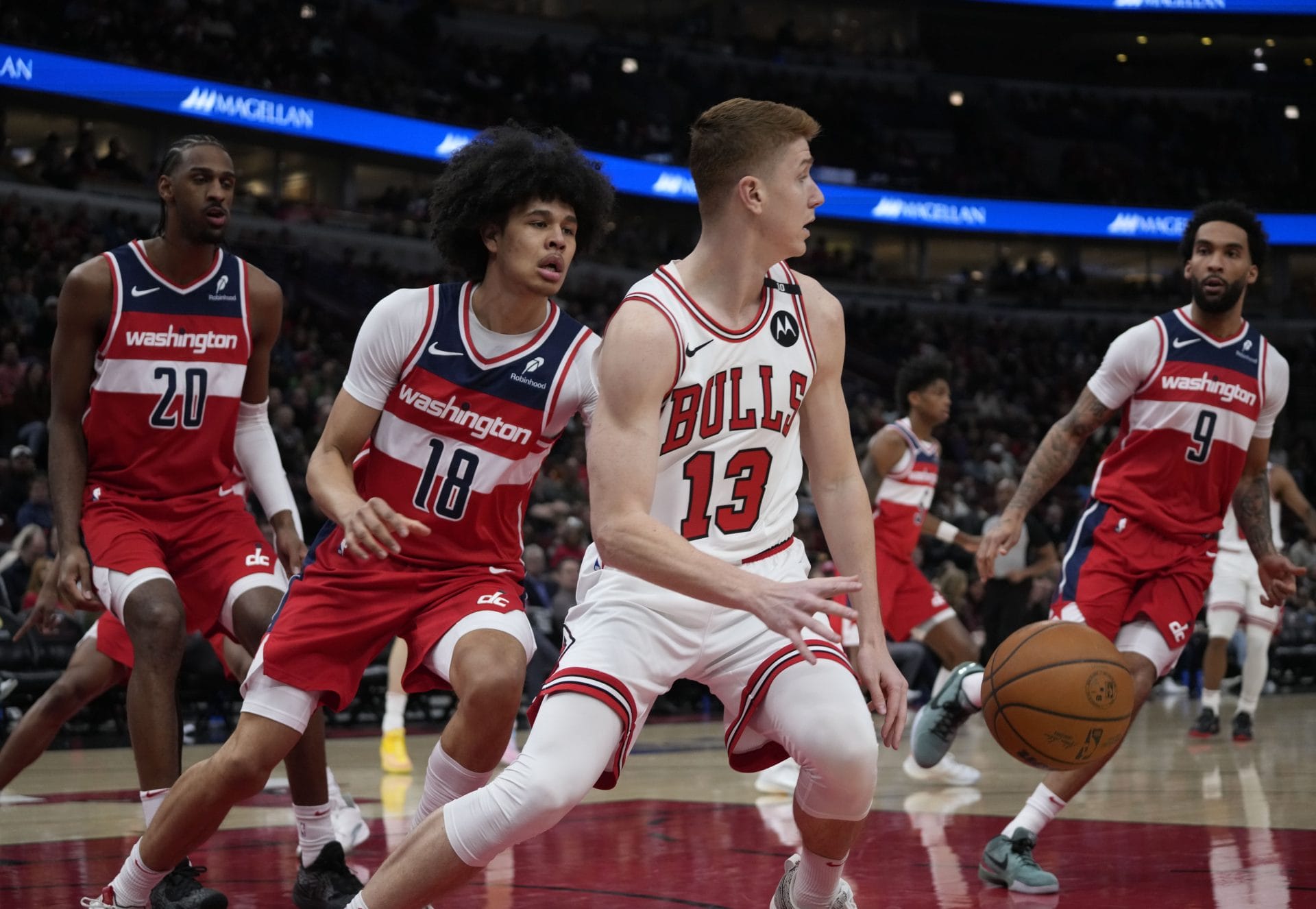 Varios jóvenes de los Washington Wizards en pista