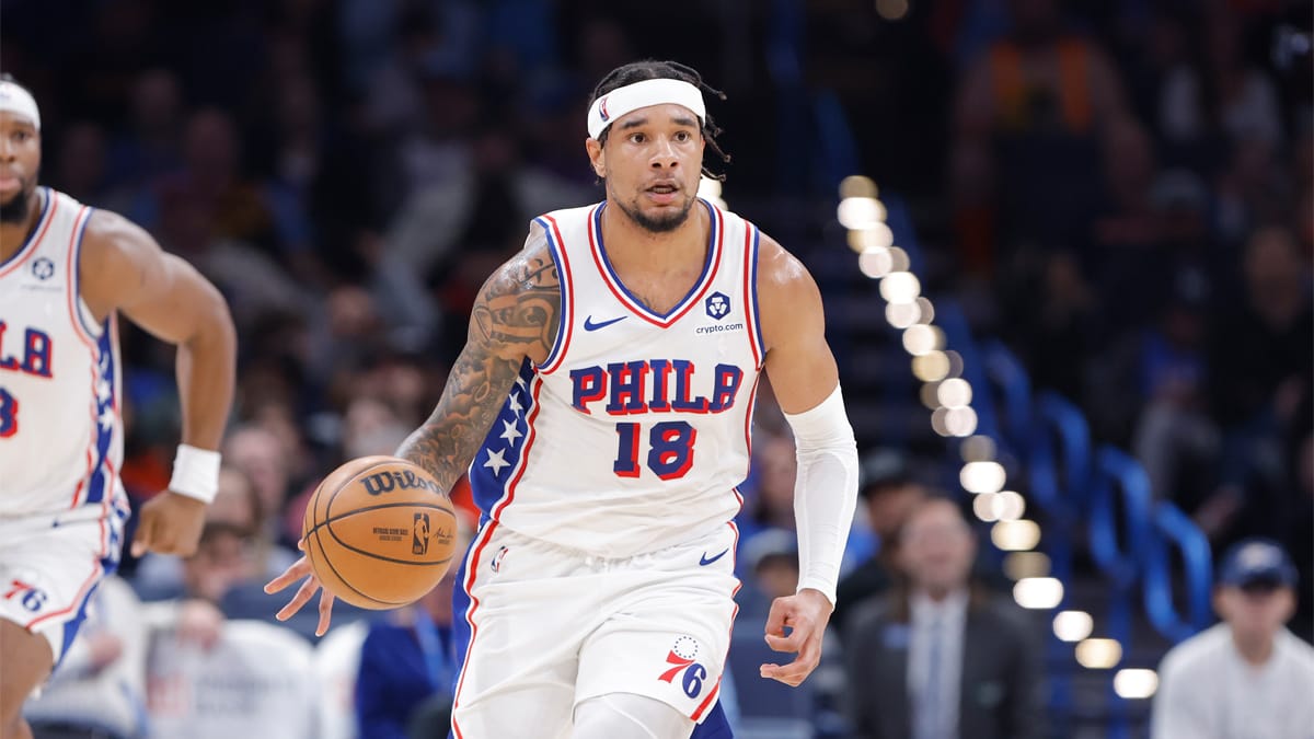 Okeke en un partido con los 76ers