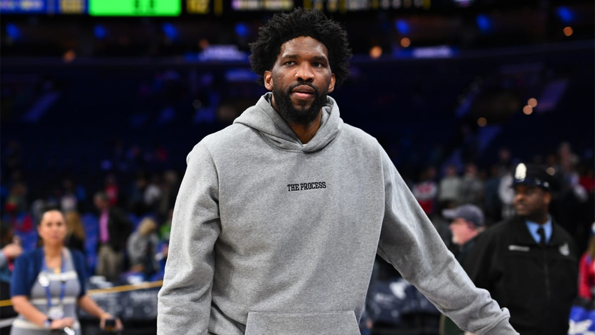 Joel Embiid seguirá siendo bajo