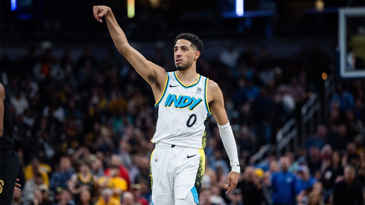 Haliburton anota un triple para los Pacers