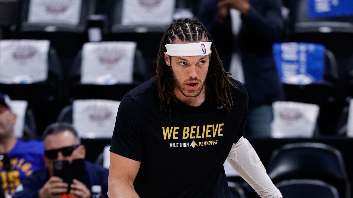 Aaron Gordon durante el calentamiento.