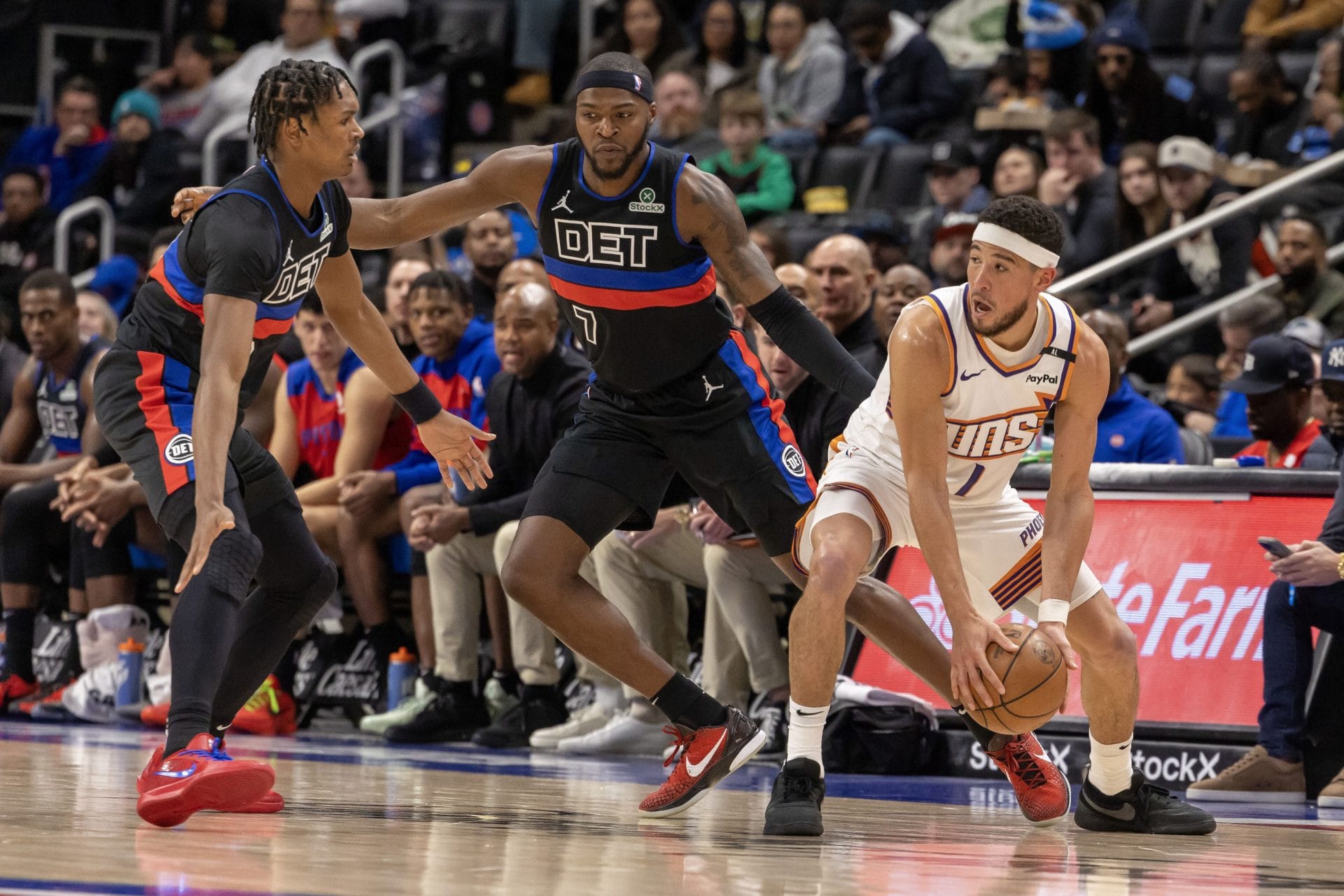 Devin Booker en un Pistons vs Suns